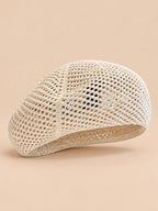 Basco fascinator a rete all’uncinetto, stile francese, colore crema, vista frontale