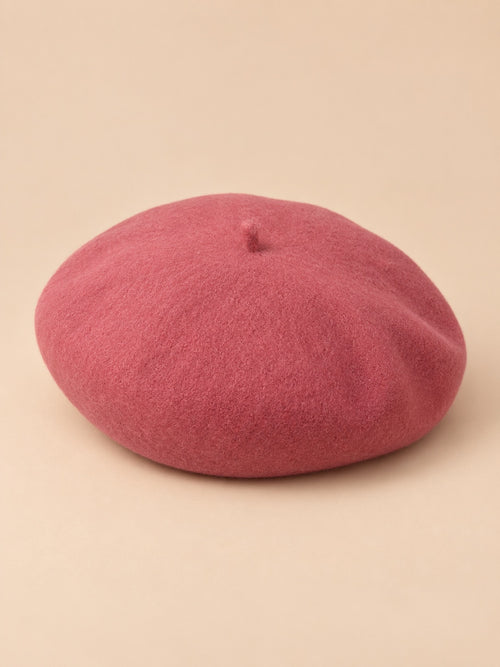 Basco francese da donna in pura lana, stile rétro, colore rosa antico, vista di tre quarti
