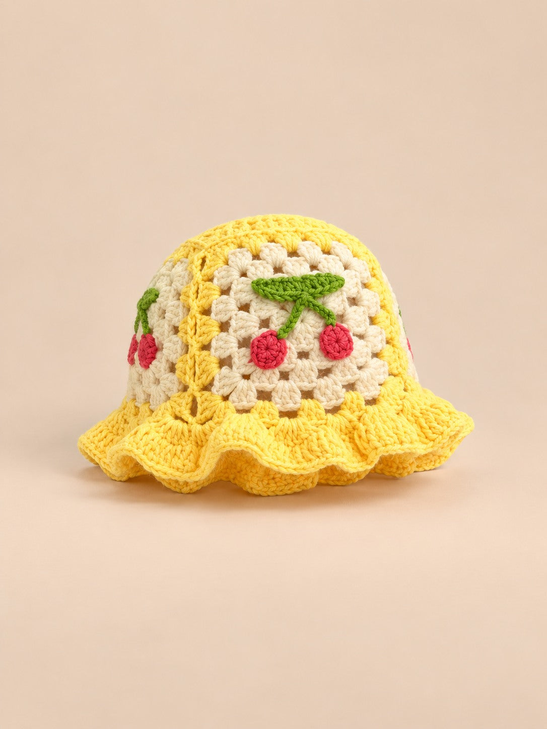 Cappello da pescatore da donna all’uncinetto con fiori, stile coreano, modello 11, vista di tre quarti