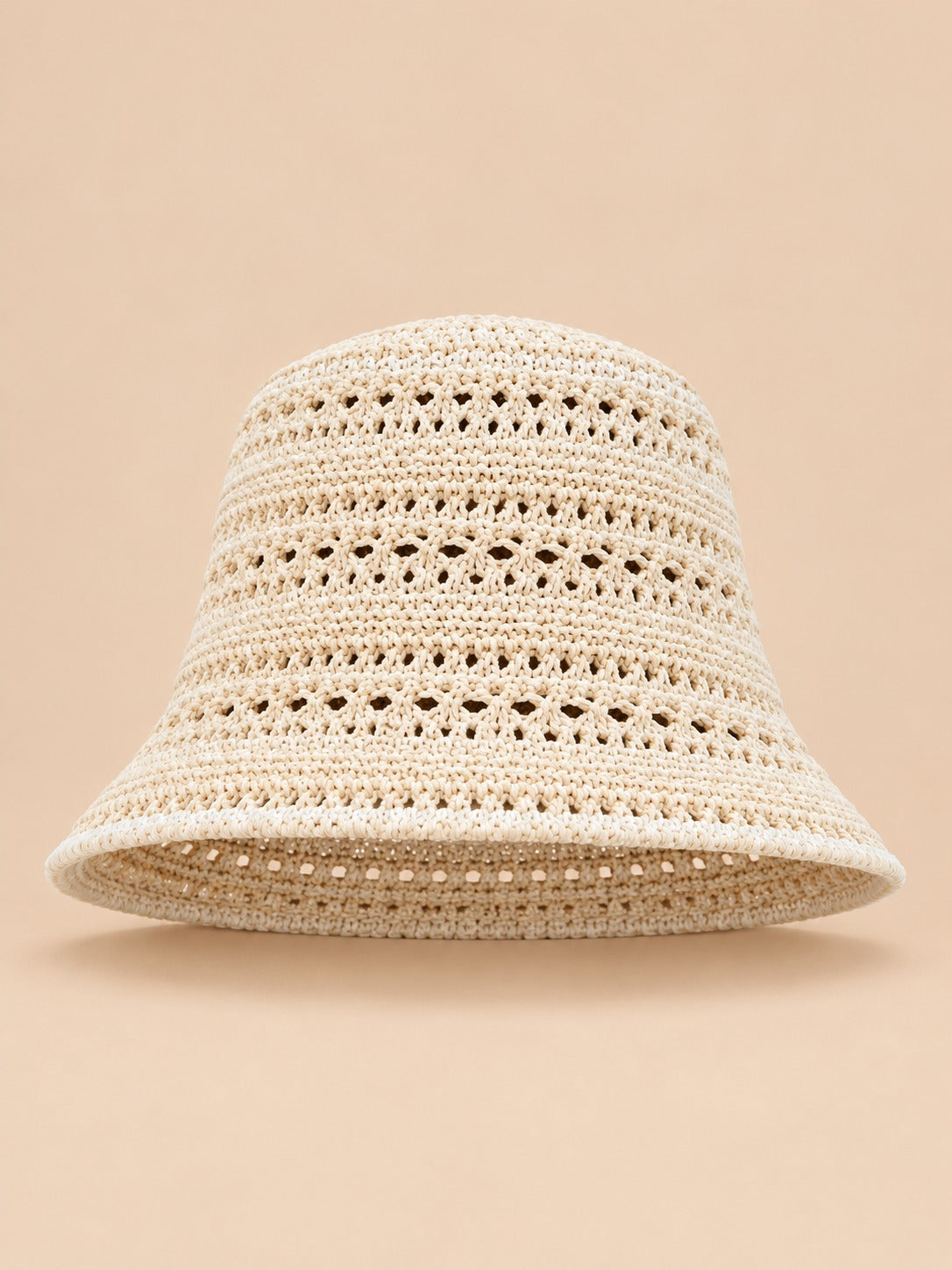 Cappello da pescatore da donna all’uncinetto traforato a tesa larga, colore beige, vista frontale