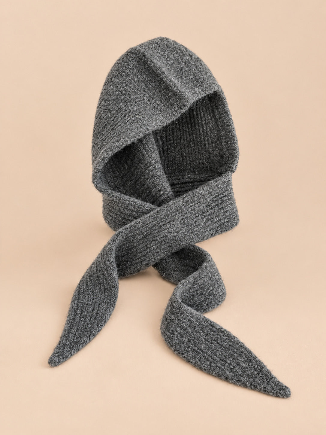 Passamontagna con sciarpa integrata, stile coreano, colore grigio, vista frontale