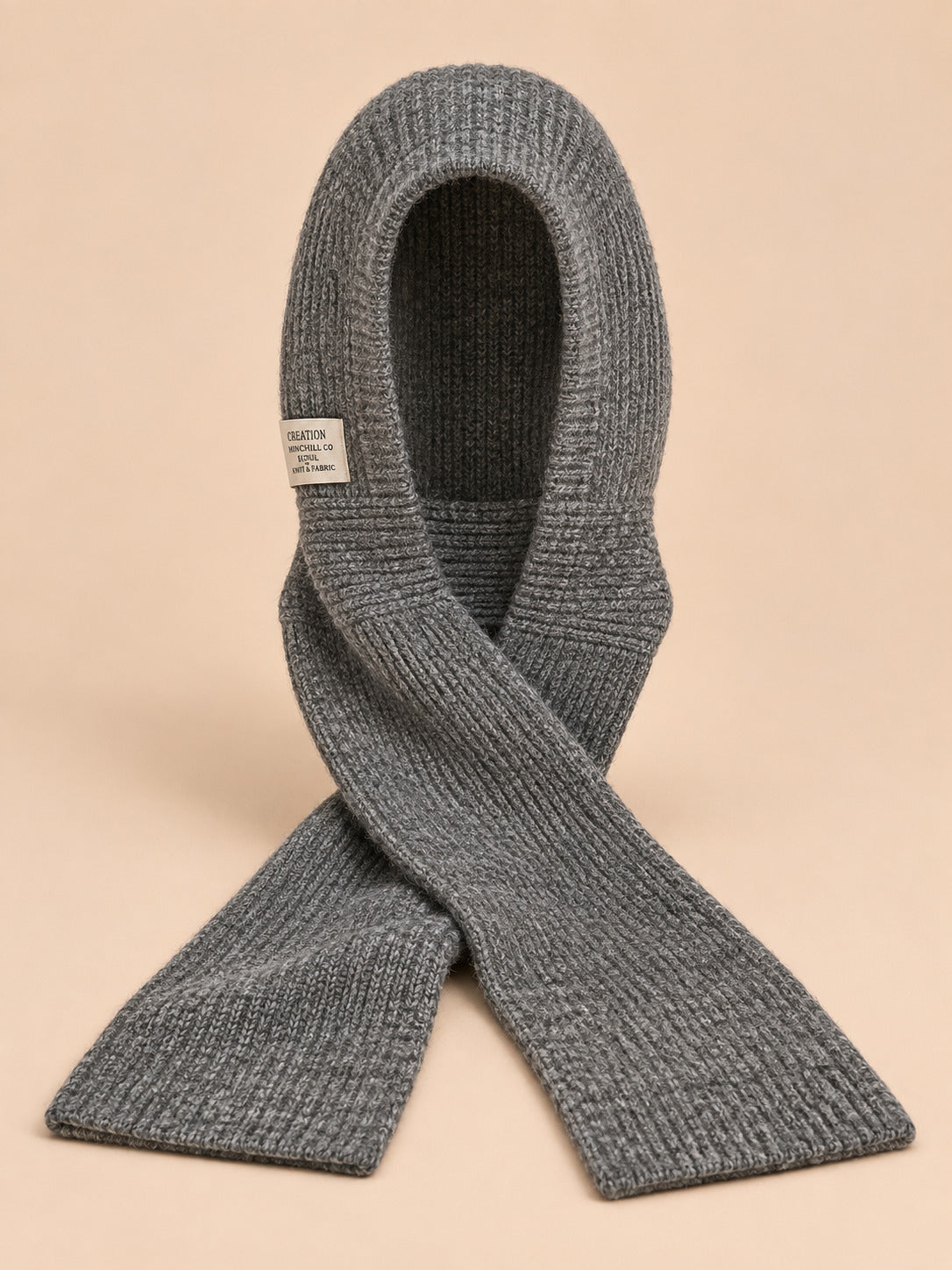 Passamontagna con sciarpa integrata, stile coreano, colore grigio, vista frontale