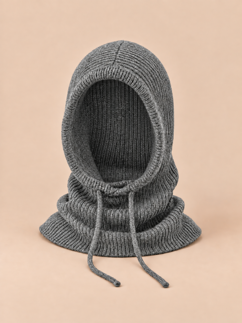 Passamontagna a cappuccio in pura lana con scaldacollo, colore grigio chiaro, vista frontale