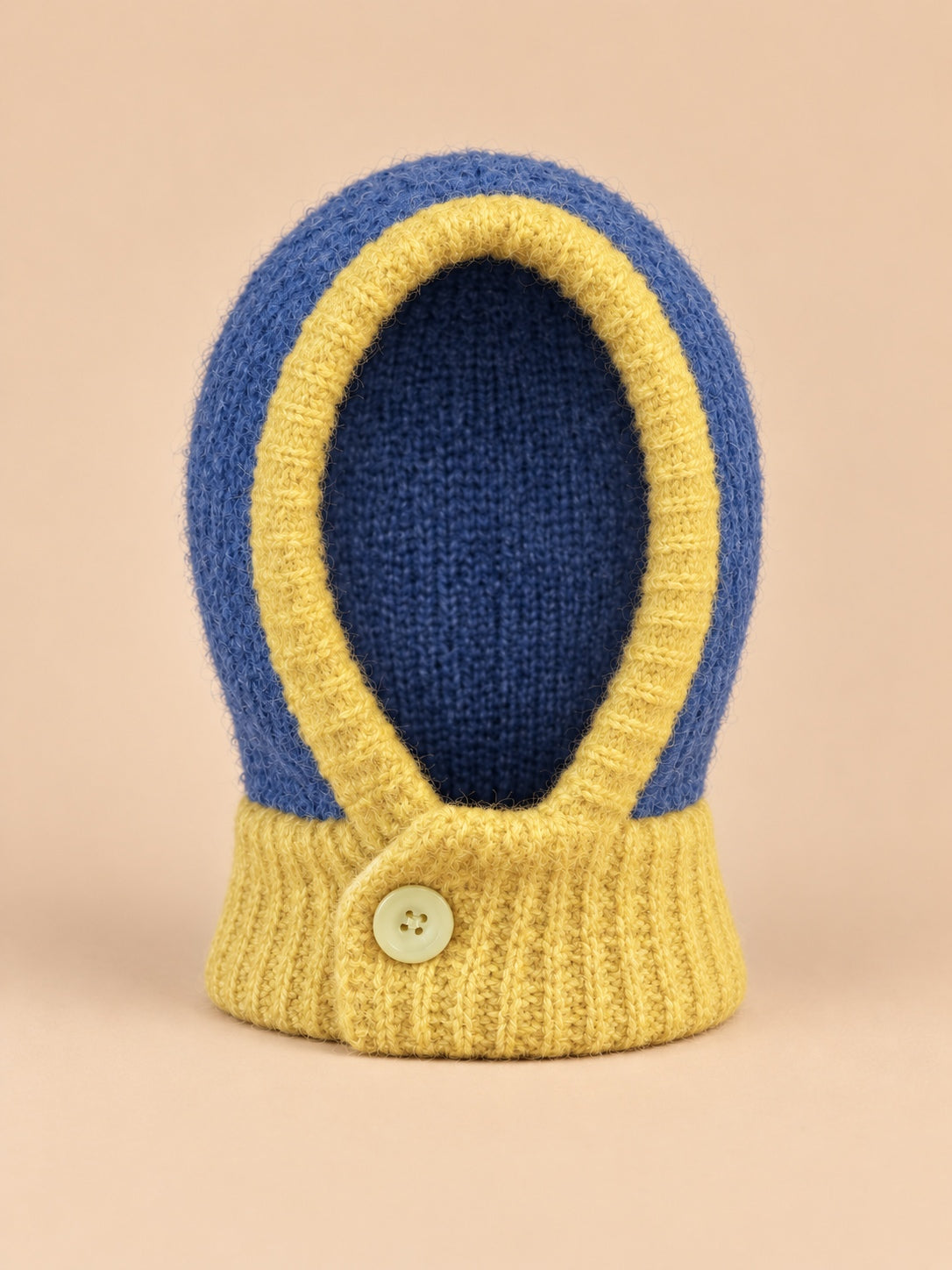 Passamontagna da donna con sciarpa integrata per lo sci, colori blu e giallo, vista frontale