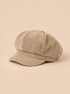 Cappello gavroche a otto spicchi, stile basco vintage, colore kaki, vista di tre quarti