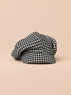 Cappello gavroche vintage in cotone con motivo pied-de-poule multicolore, fotografato di fronte