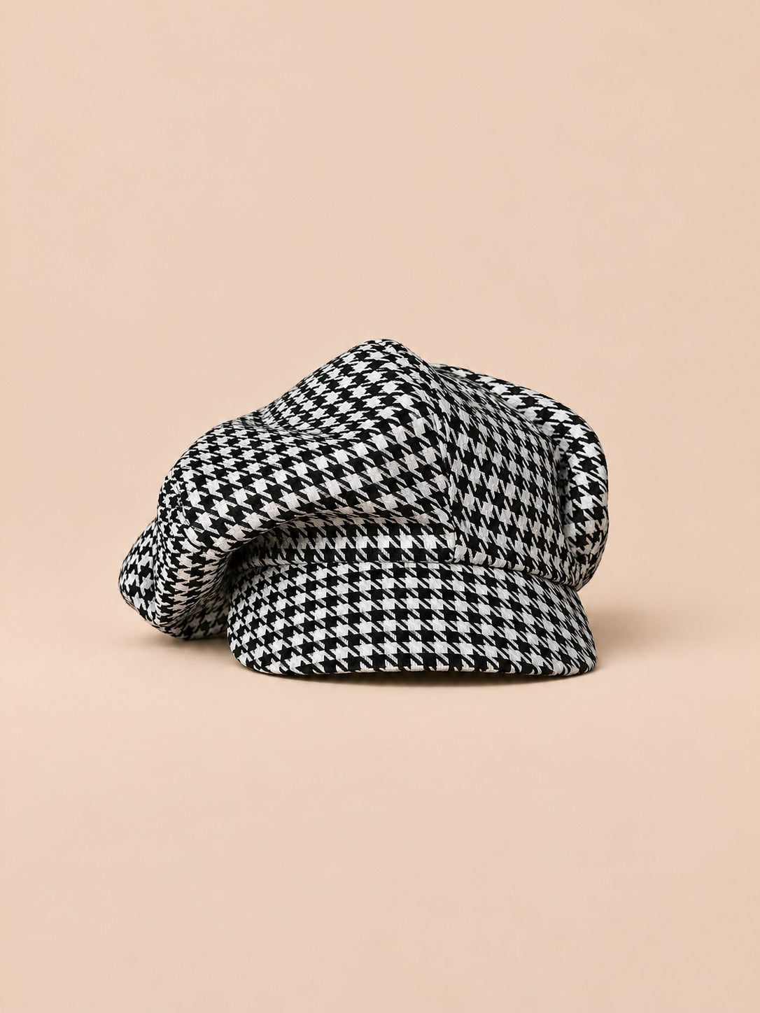 Cappello gavroche vintage in cotone con motivo pied-de-poule multicolore, fotografato di fronte