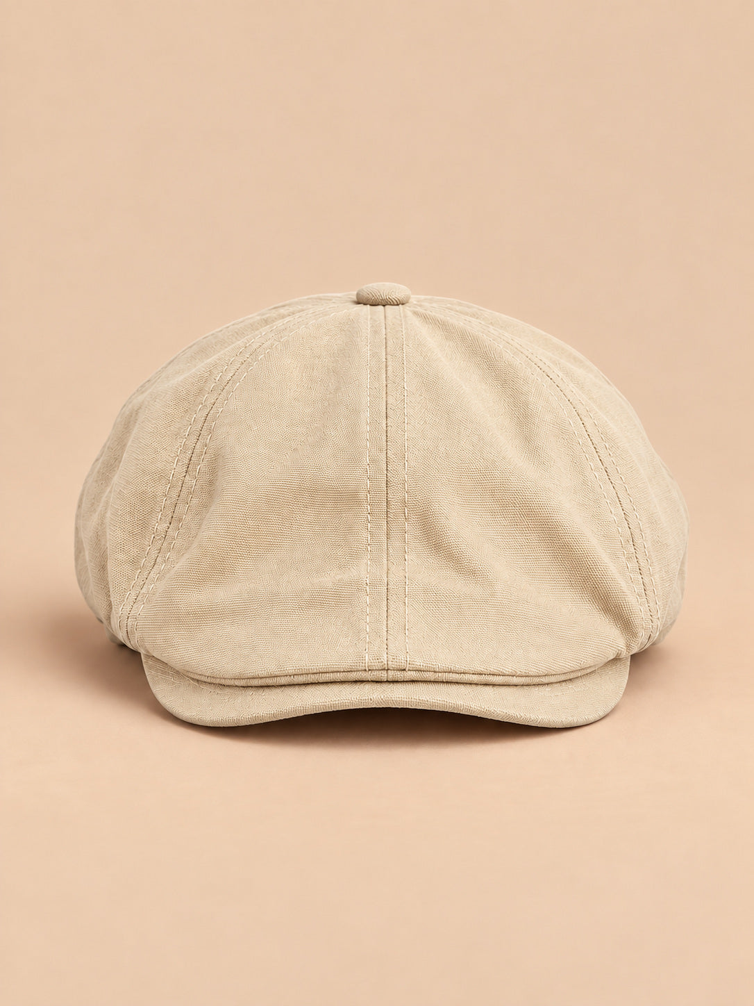 Cappello gavroche piatto vintage, stile britannico, colore beige, vista frontale