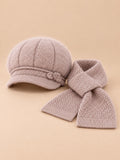 Set cappello soffice e sciarpa lavorata a maglia da donna, colore kaki, vista frontale