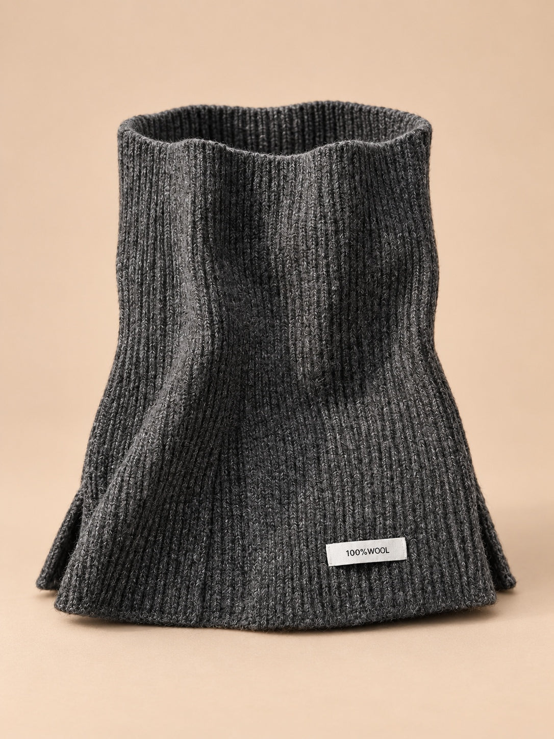 Set berretto e sciarpa con apertura da donna, stile coreano, colore grigio, vista frontale