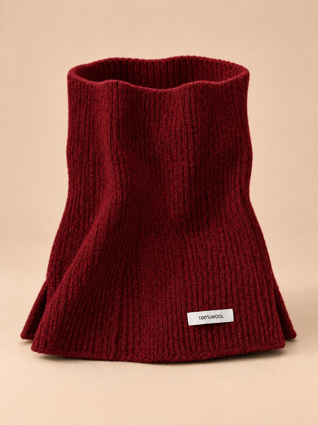 Set berretto e sciarpa con apertura da donna, stile coreano, colore rosso, vista frontale