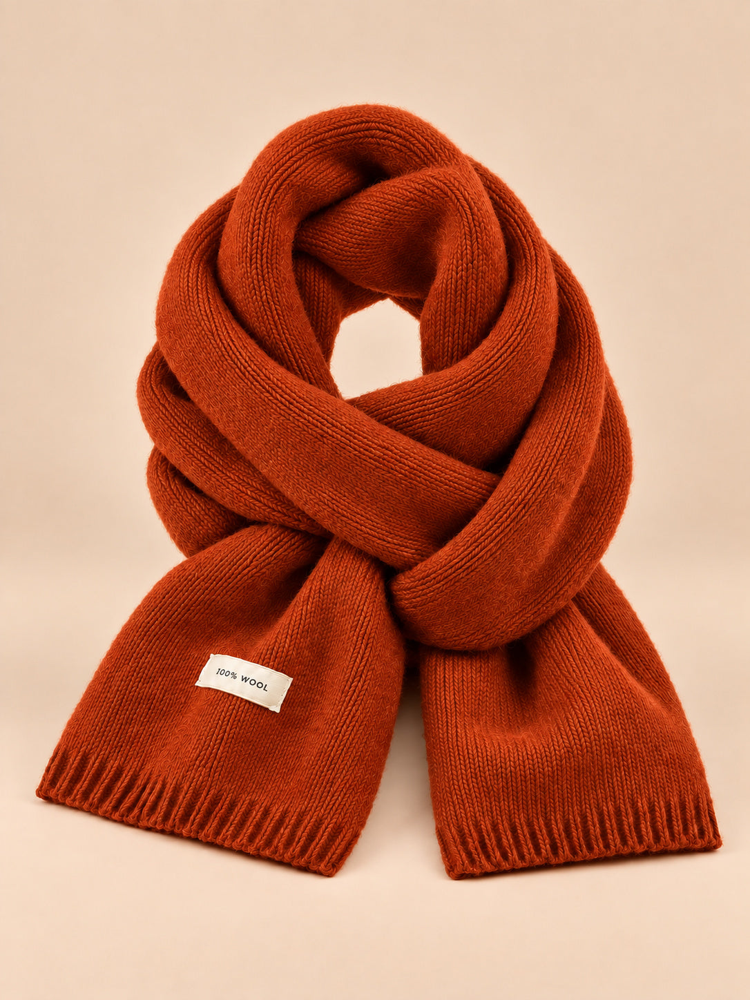 Sciarpa classica in maglia a tinta unita per l’inverno, colore rosso mattone, vista frontale