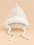 Berretto da elfo per bambino con paraorecchie e stelline, colore beige, vista frontale