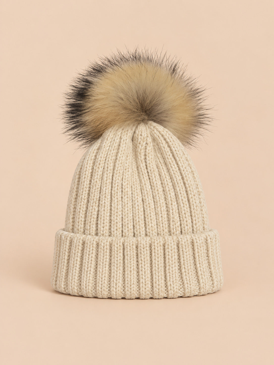 Set berretto e sciarpa da bambino con pompon in pelliccia, colore beige, vista frontale