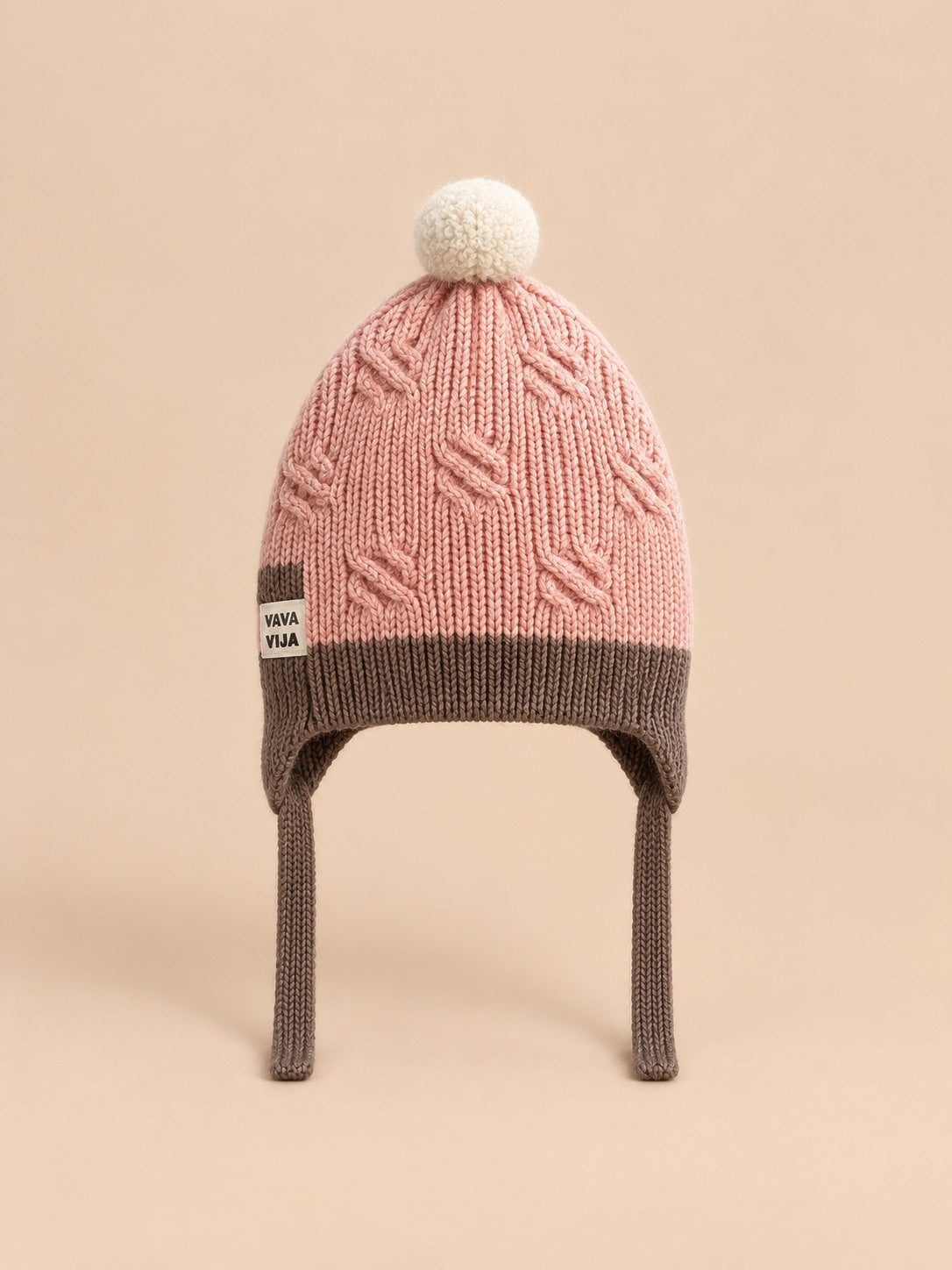 Berretto bicolore da bambino con pompon, paraorecchie e bordo a contrasto, variante Rosa 3, vista frontale