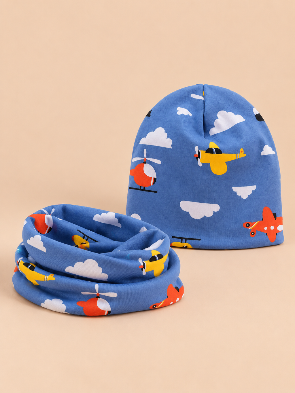 Set blu da bambino con berretto e sciarpa a motivo aeroplano, variante Aeroplano blu, vista frontale