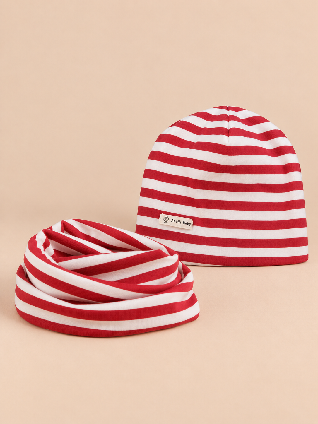 Set berretto e sciarpa da bambino a righe, variante righe rosso e bianco, vista frontale