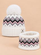 Set berretto e sciarpa in peluche con paraorecchie, colore bianco, RED ALLS, vista frontale