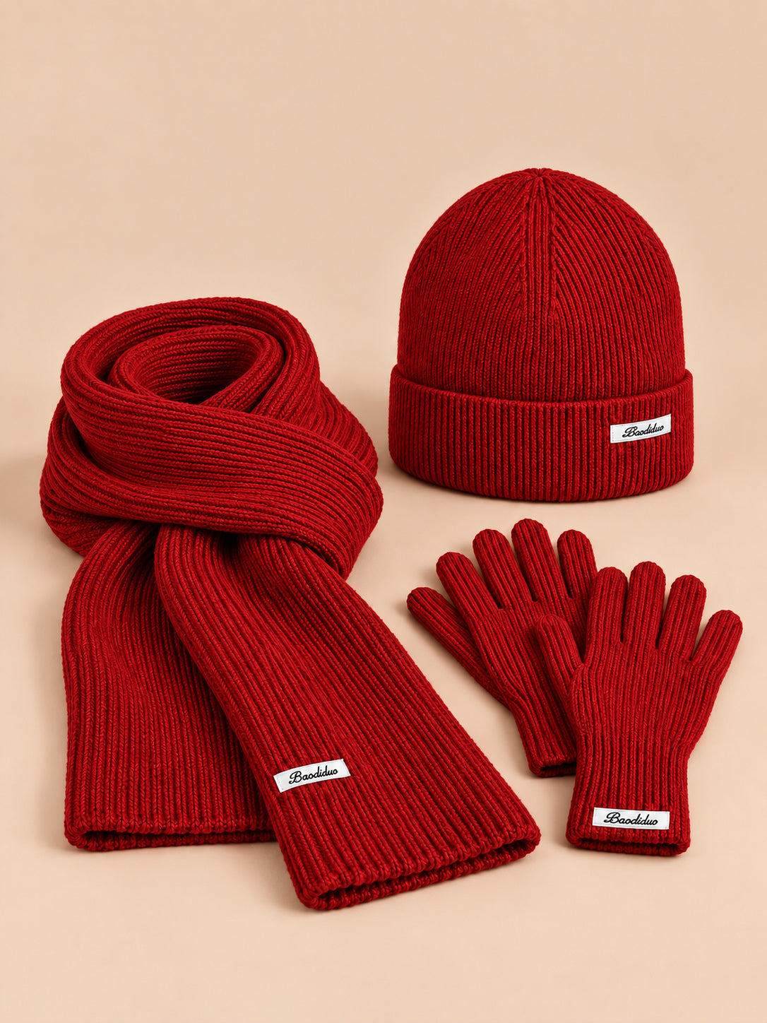 Set berretto, sciarpa e guanti da donna, stile coreano, colore rosso, vista frontale
