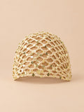 Cappello foulard a rete lavorata a maglia traforata, colore beige, vista frontale