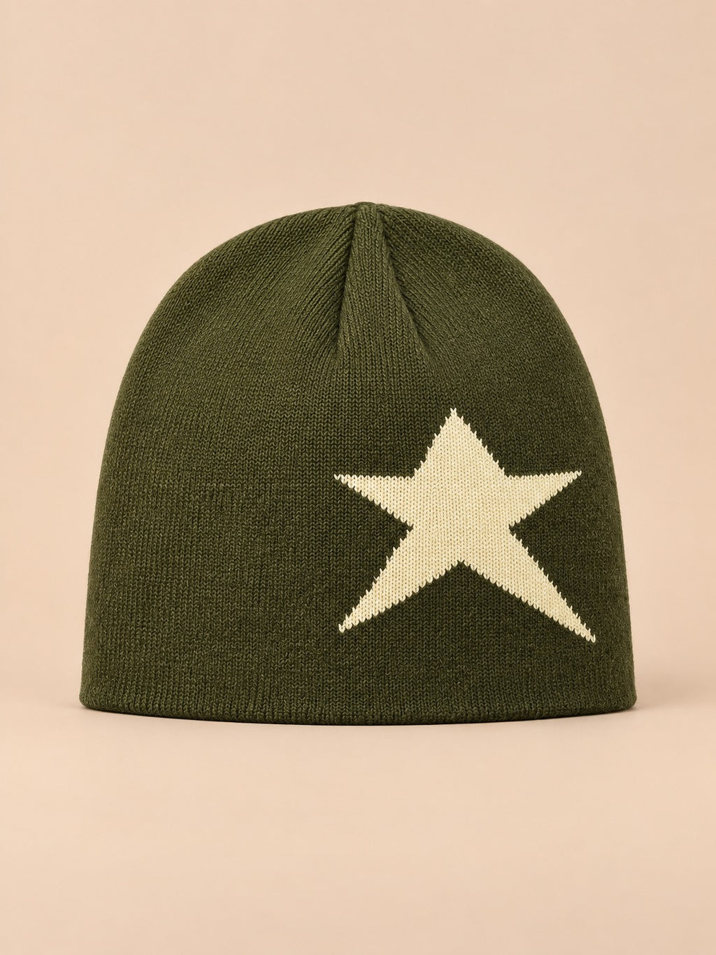 Berretto hip-hop vintage con stella, stile streetwear, colori verde e beige, vista frontale