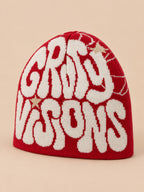 Berretto hip-hop in maglia con scritte, stile streetwear, colori rosso e bianco, GRIND VISIONS, vista di tre quarti
