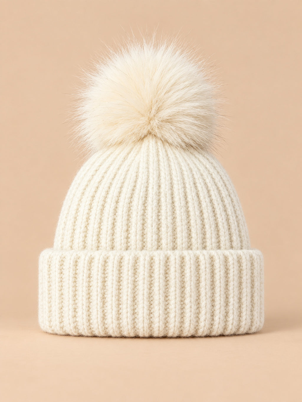 Berretto a coste in misto lana con pompon e risvolto, colore bianco, vista frontale