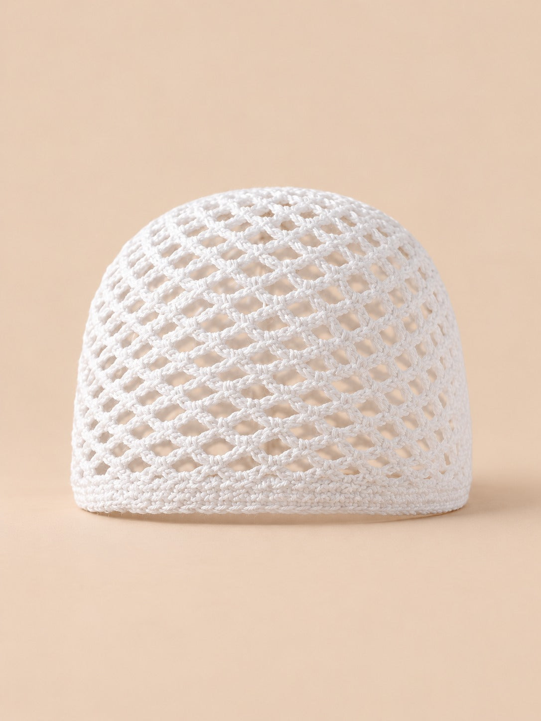 Cappello a rete in cotone traforato all’uncinetto per tutte le stagioni, colore bianco, vista frontale