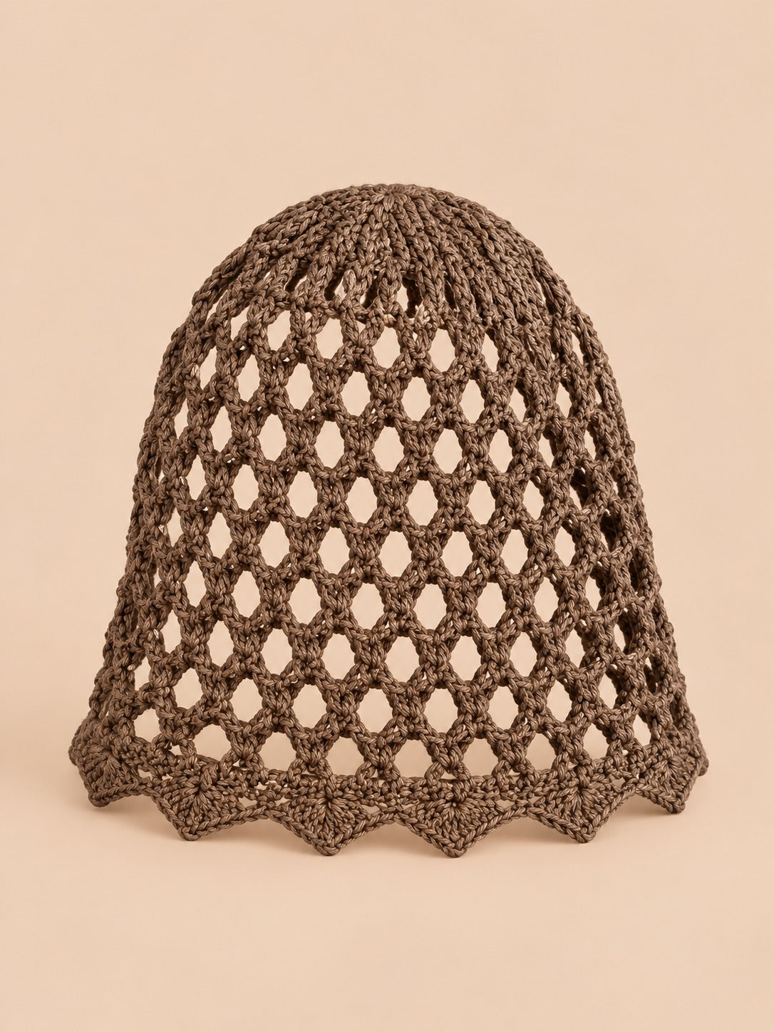 Cappello a rete traforato a tinta unita per la primavera, colore marrone, vista frontale