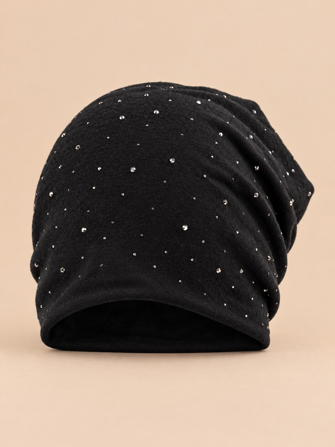 Berretto slouchy da donna in cotone lavorato a maglia con strass, colore nero, vista frontale