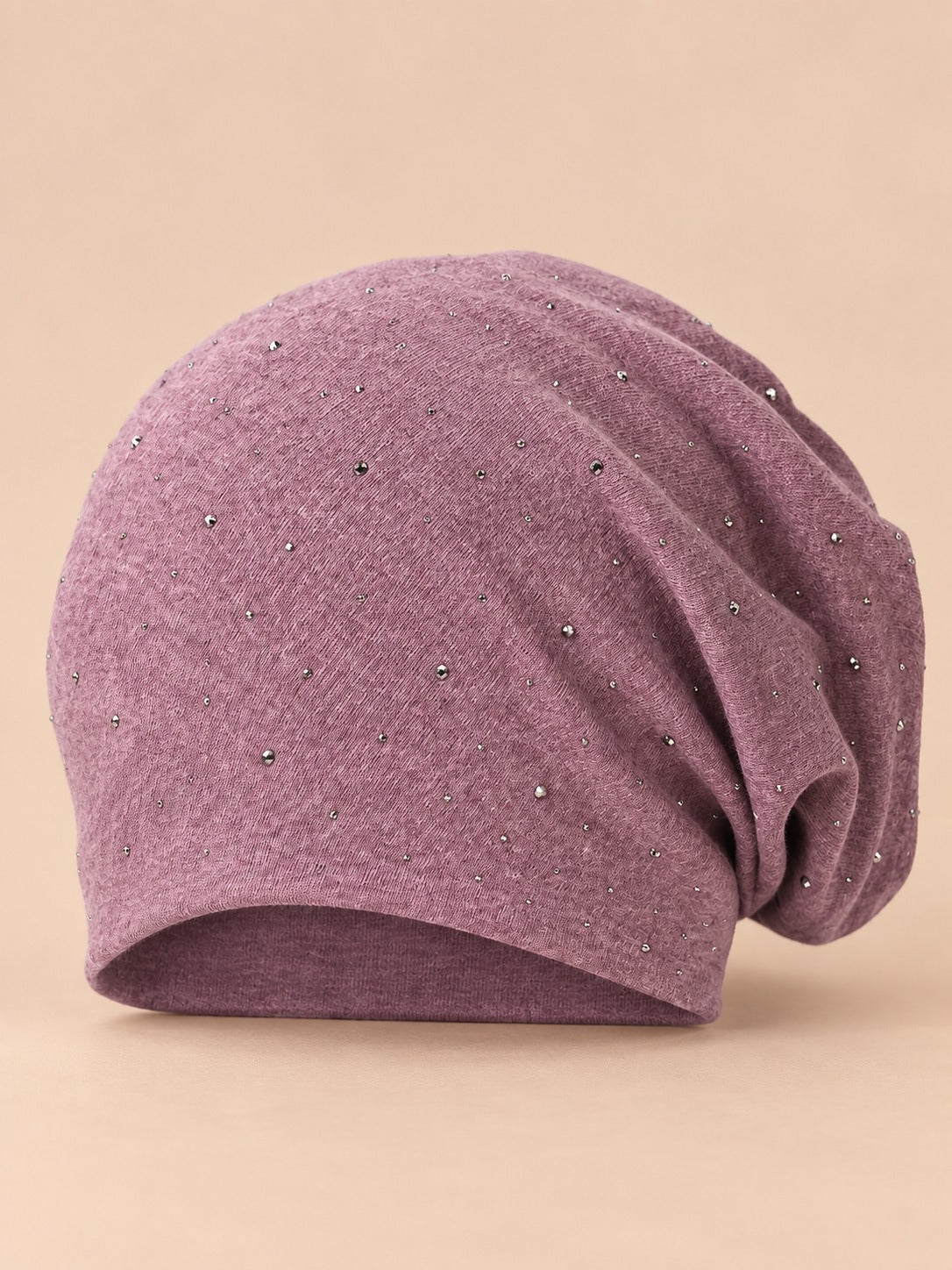 Berretto slouchy da donna in cotone lavorato a maglia con strass, colore viola, vista frontale