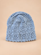 Turbante traforato all’uncinetto, stile giapponese rétro, colore blu, vista frontale