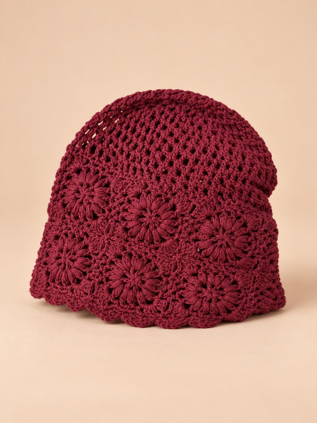 Turbante traforato all’uncinetto, stile giapponese rétro, colore bordeaux, vista frontale